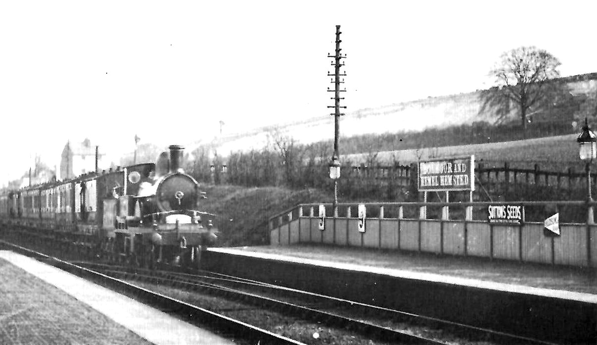"Boxmoor and Hemel Hemsted" [sic] Station 1912